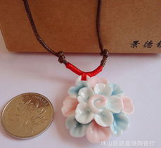 匠心獨運，自然綻放 陶瓷手工捏花項鏈廠家直銷，打造時尚清新新風尚